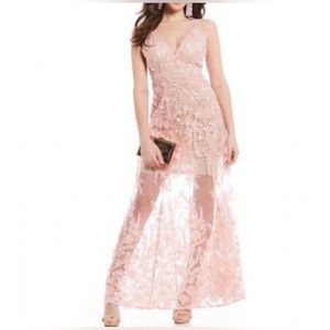 Gianni Bini blush pink floral dress